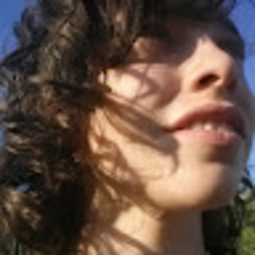 Meet your Posher, Chloe